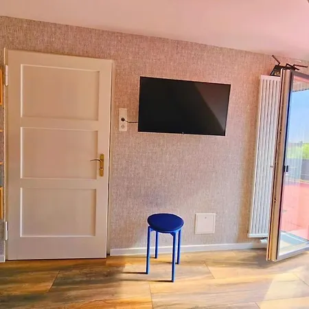 Dachnest Mit Terasse & Sauna