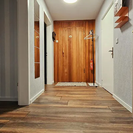 Dachnest Mit Terasse & Sauna